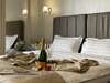 hotel_img